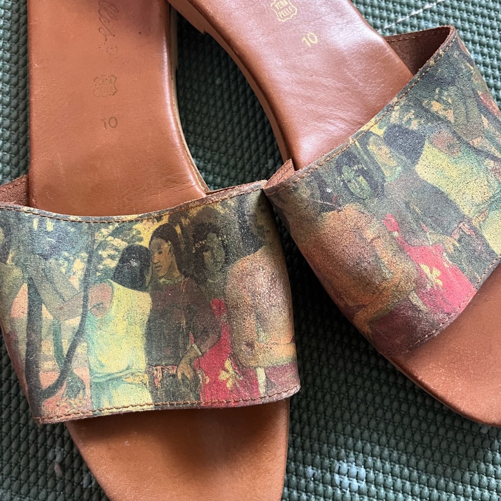 VINTAGE LEATHER “WAHINE” SHOES- PAUL GAUGUIN